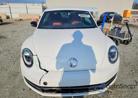 2012 Volkswagen Beetle Turbo z USA, uszkodzony, nr VIN 3VWVA7AT4CM648878